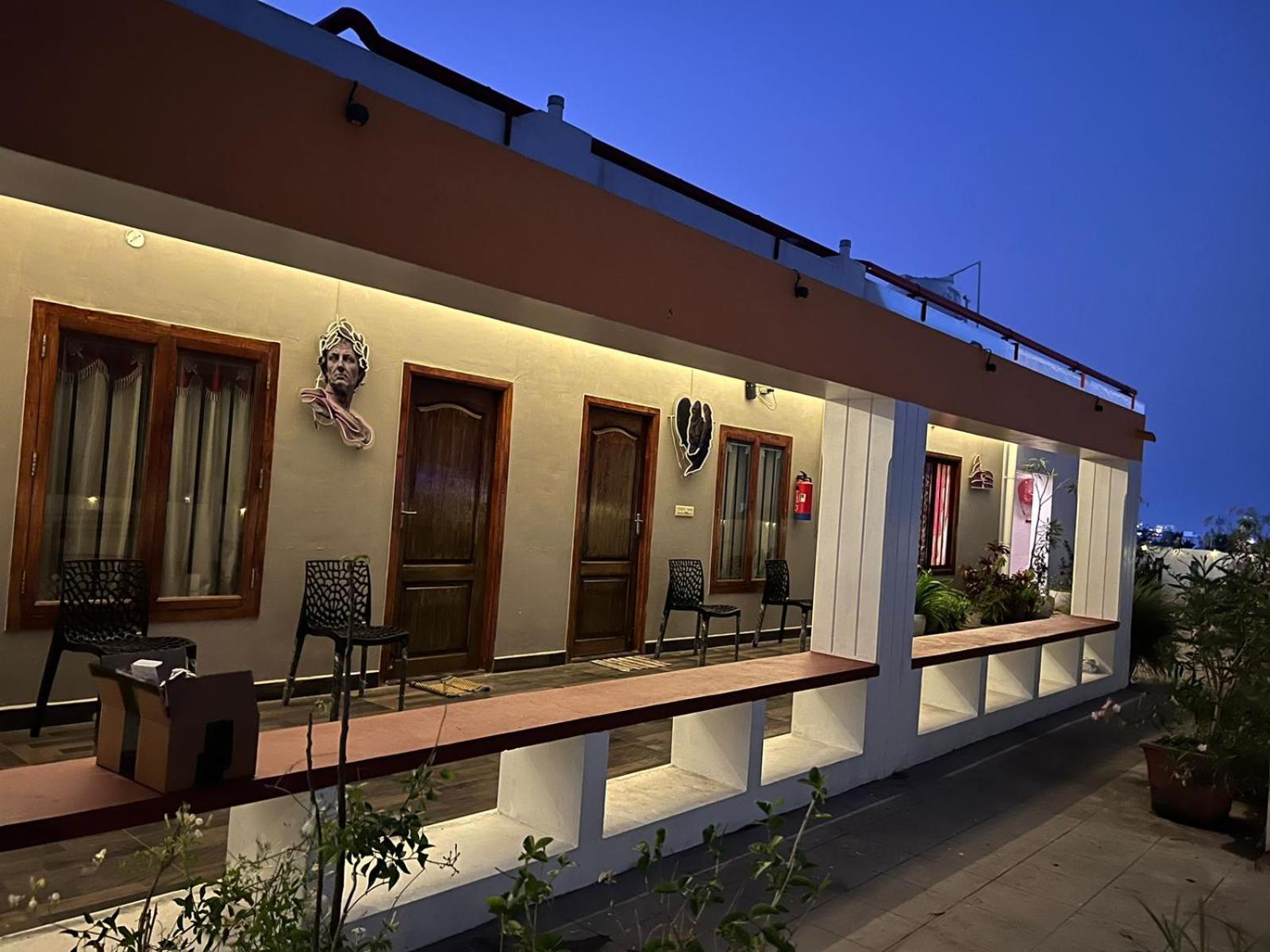 The French Villa Elite Pondicherry Esterno foto