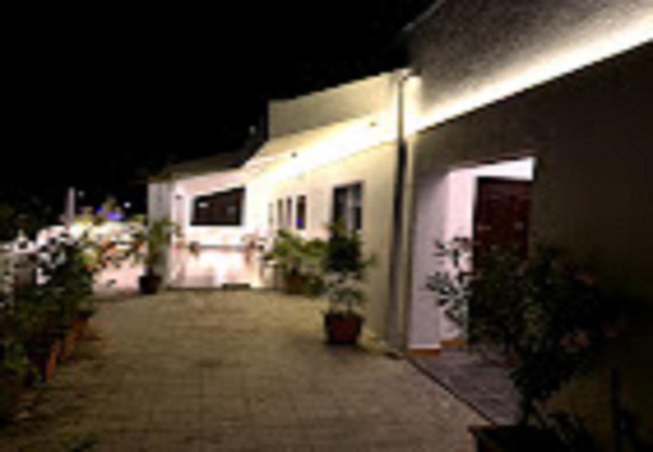 The French Villa Elite Pondicherry Esterno foto